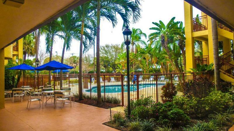 Boca Suites Deerfield Beach; Surestay Collection By BW Luaran gambar